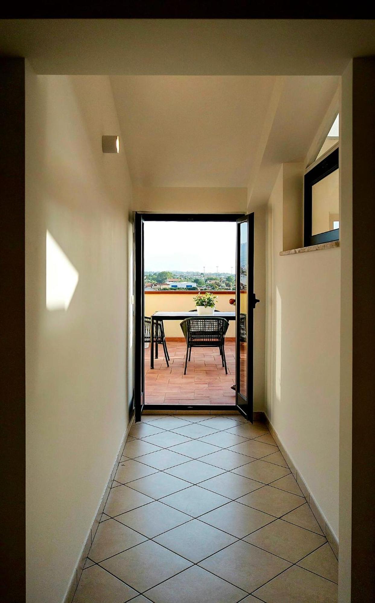 Magico Apartments - 450M Dalla Spiaggia Capo dʼOrlando Exteriör bild