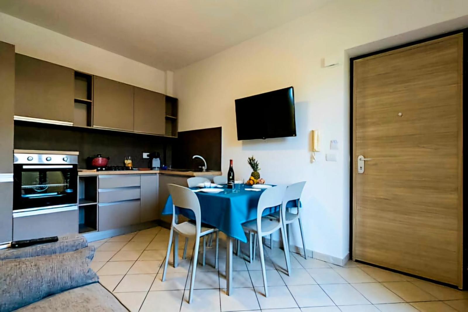 Magico Apartments - 450M Dalla Spiaggia Capo dʼOrlando Exteriör bild